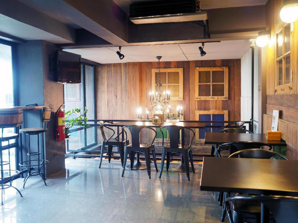 The Arak Bed Bar And Hostel Chiang Mai Exterior photo